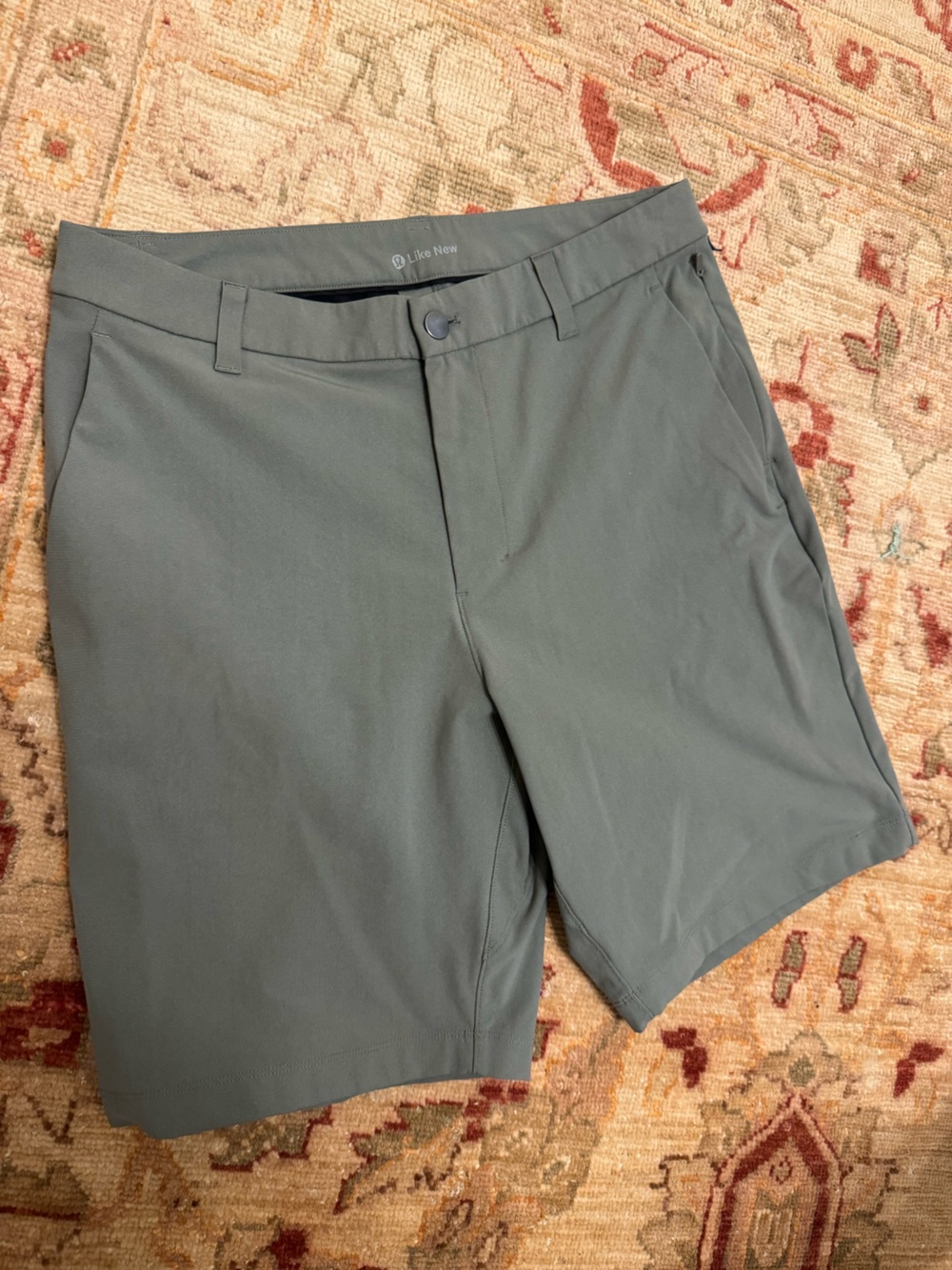 lululemon athletica men's green Shorts